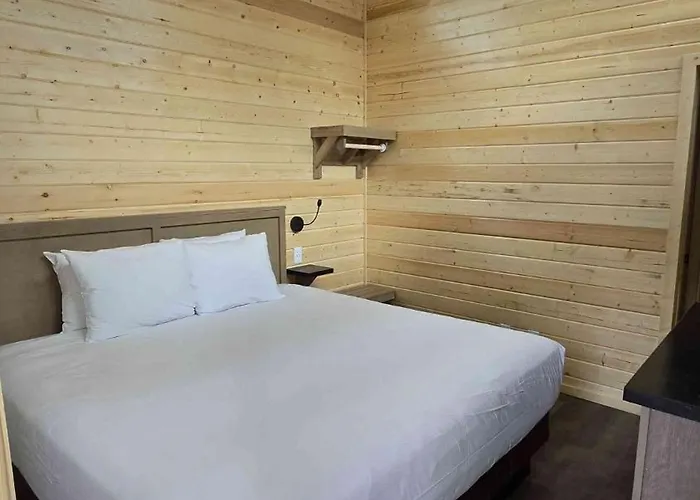 061b Grand Canyon South Rim With King Bed Chalet *